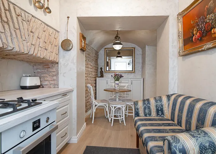 Luxury In Pilies Street